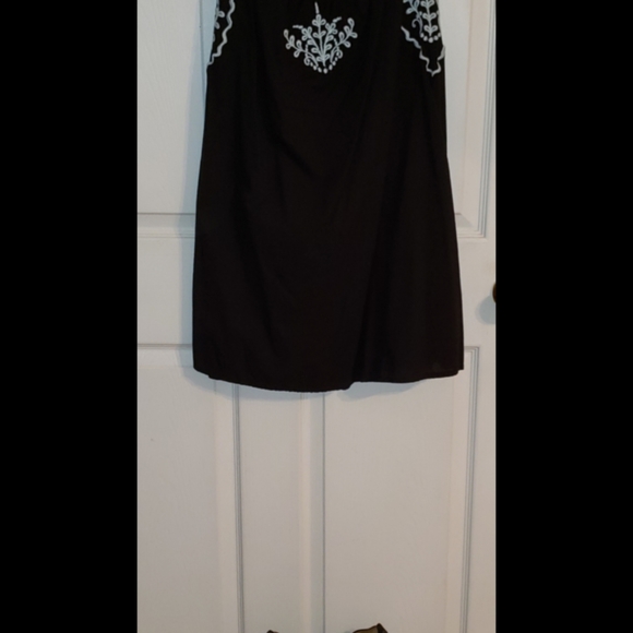 Dress - Picture 6 of 8